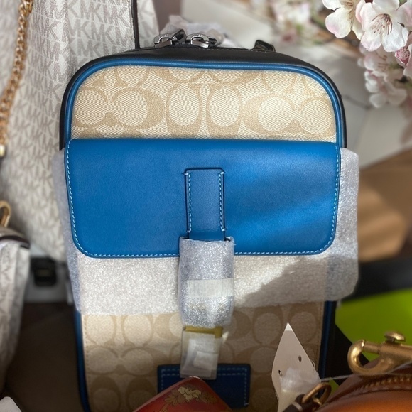COACH Track Pack, Signature Canvas, NWT main image 11
